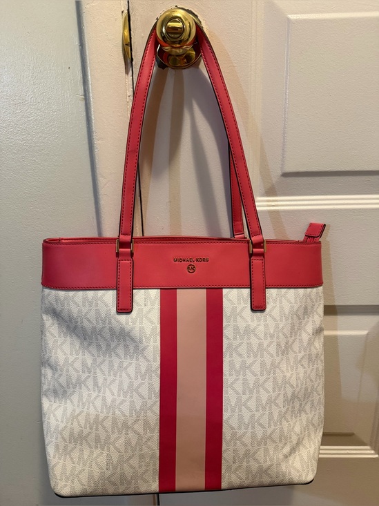 Michael Kors Handbags - Michael Kors Morgan Signature Large Center Stripe Tote Bag
